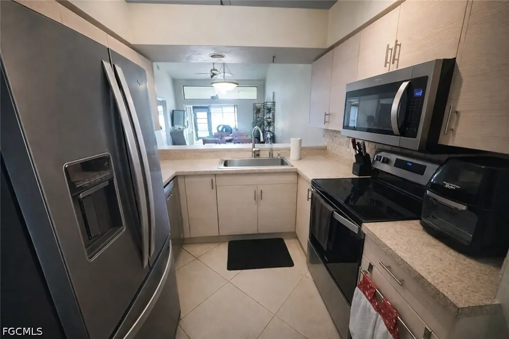 11537 Caravel Circle Fort Myers FL 33908