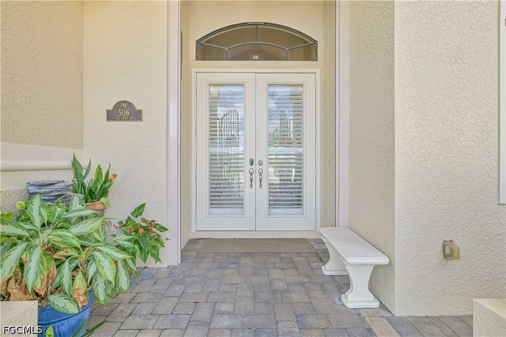 506 SE 24th Street Cape Coral FL 33990