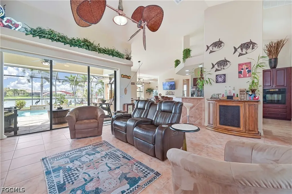 506 SE 24th Street Cape Coral FL 33990