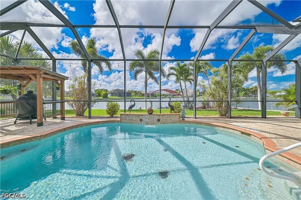 506 SE 24th Street Cape Coral FL 33990