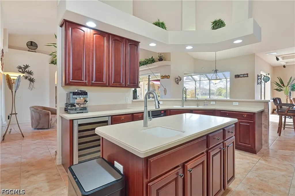 506 SE 24th Street Cape Coral FL 33990