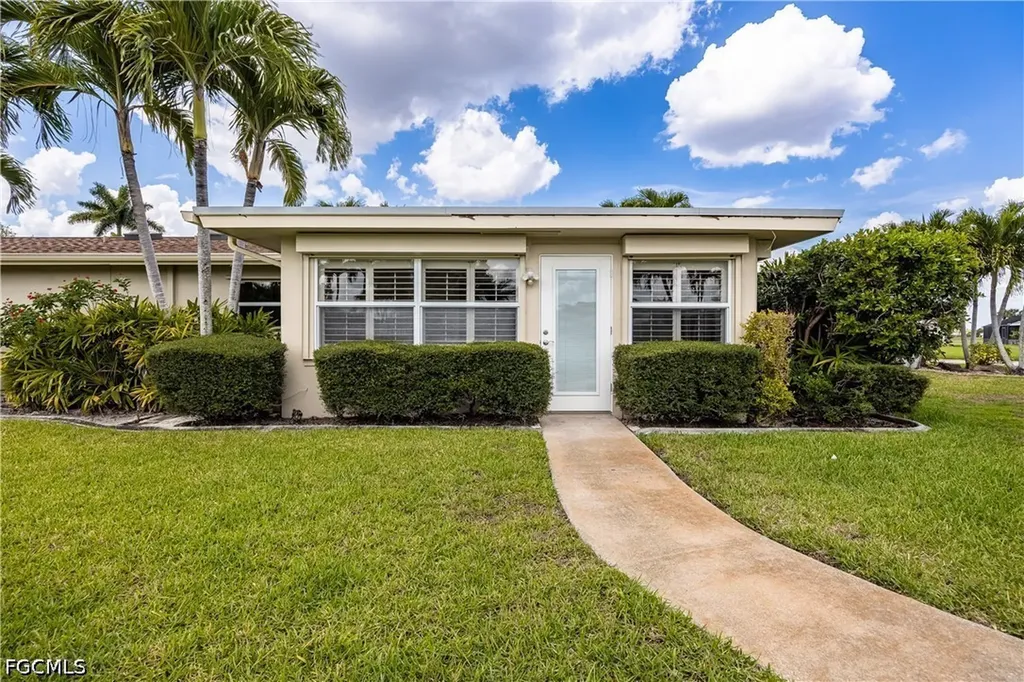 1460 Tredegar Drive Fort Myers FL 33919