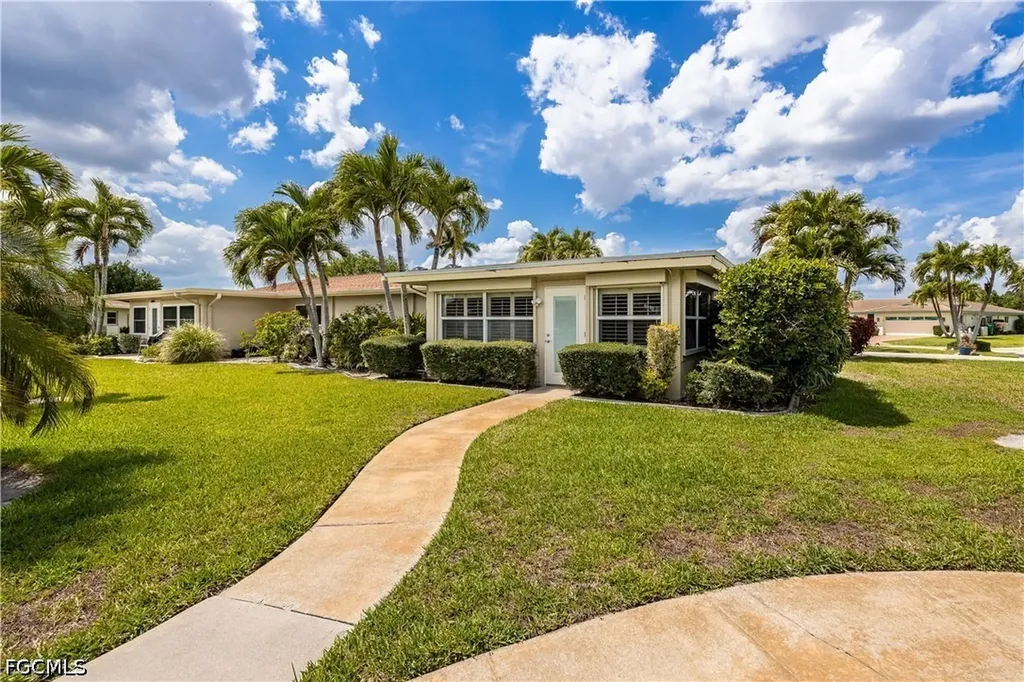 1460 Tredegar Drive Fort Myers FL 33919