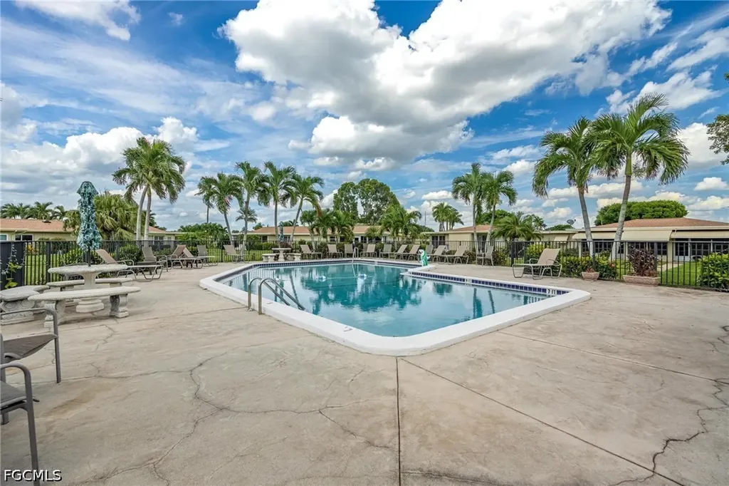 1460 Tredegar Drive Fort Myers FL 33919