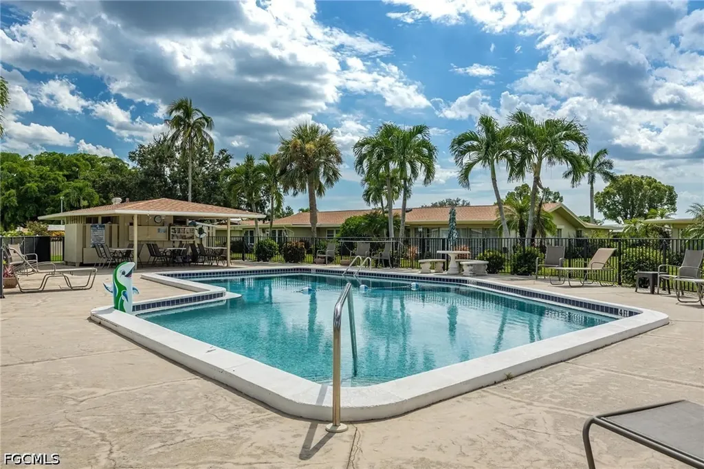 1460 Tredegar Drive Fort Myers FL 33919