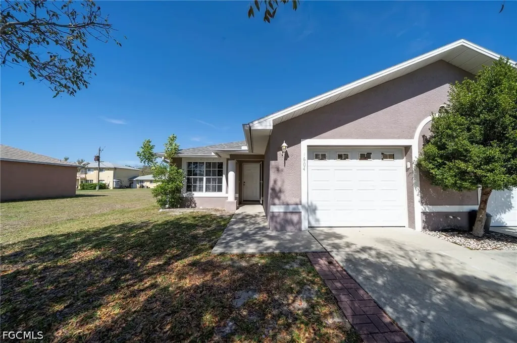 4602/4604 Skyline Boulevard Cape Coral FL 33914