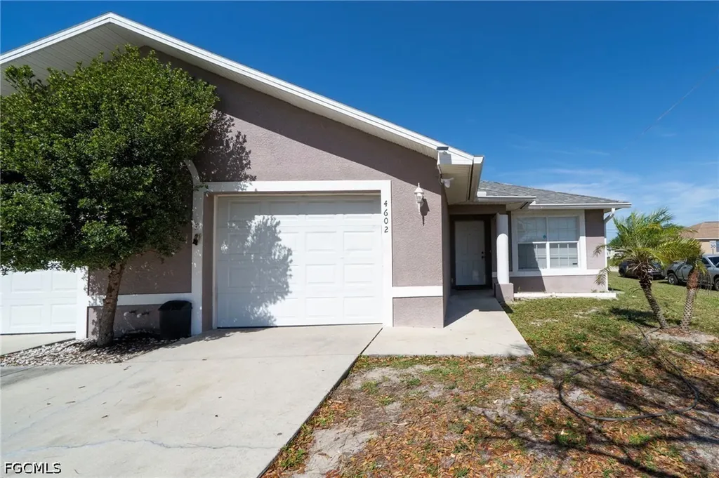 4602/4604 Skyline Boulevard Cape Coral FL 33914