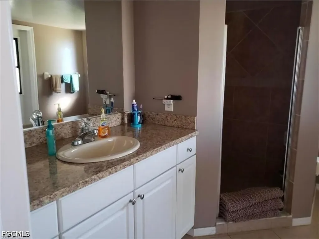 3604 SW 6th Place Cape Coral FL 33914