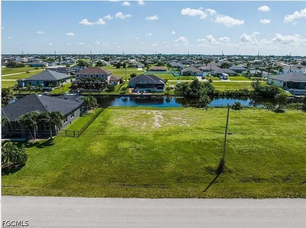 301 NW 26th Place Cape Coral FL 33993