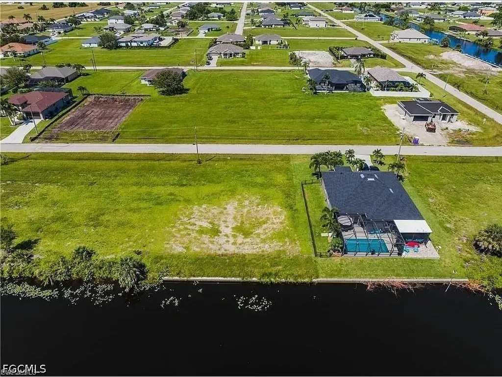301 NW 26th Place Cape Coral FL 33993