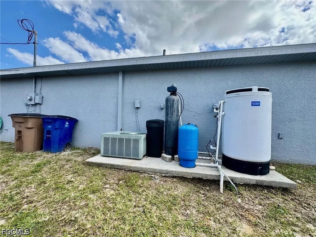 714 Knox Avenue S Lehigh Acres FL 33974