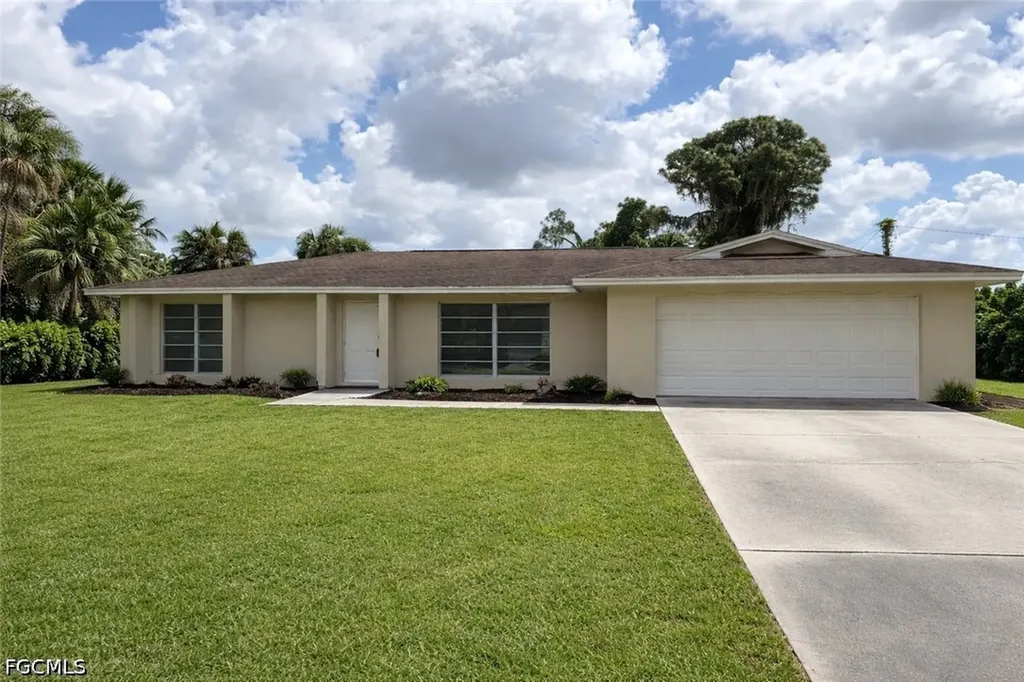 304 Cleveland Avenue Lehigh Acres FL 33936