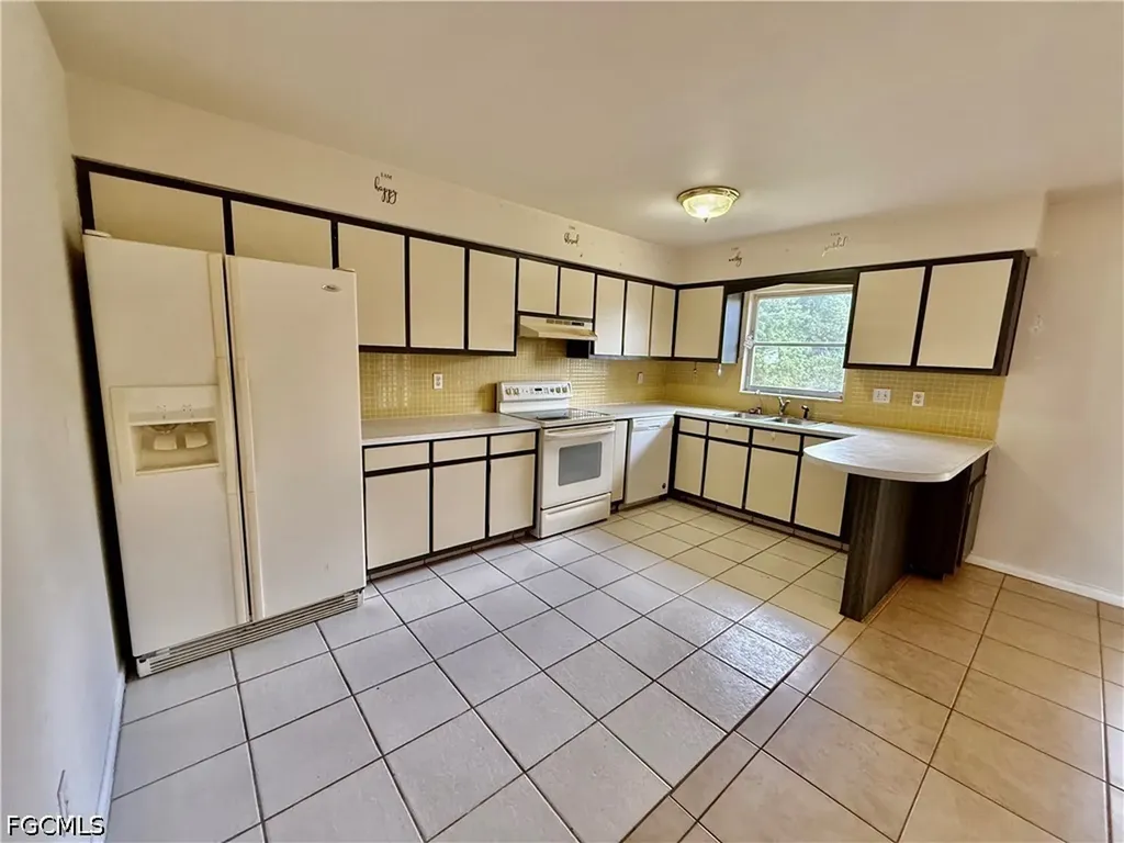 304 Cleveland Avenue Lehigh Acres FL 33936