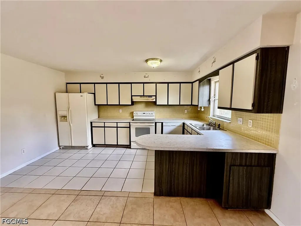 304 Cleveland Avenue Lehigh Acres FL 33936