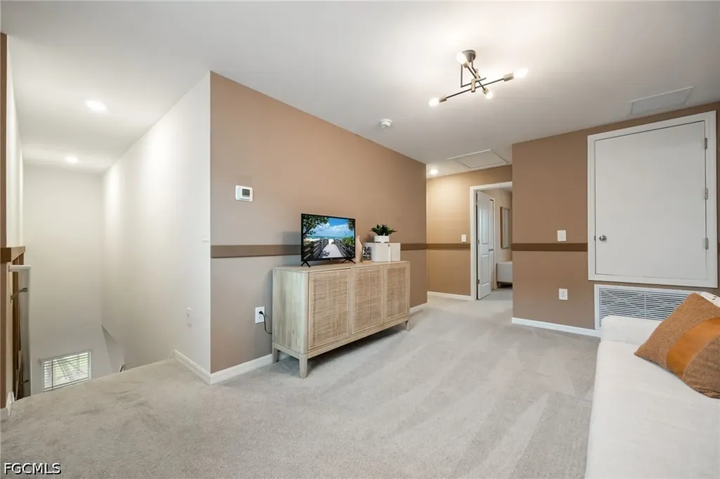 7156 Sugar Pine Way Fort Myers FL 33966