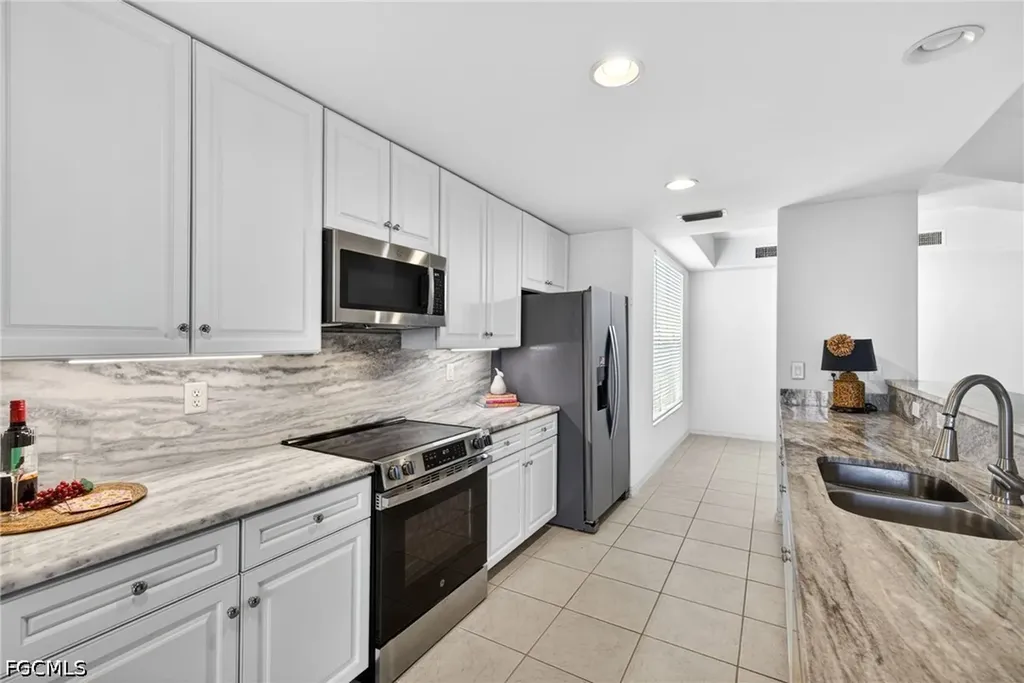 13020 Sandy Key Bend North Fort Myers FL 33903