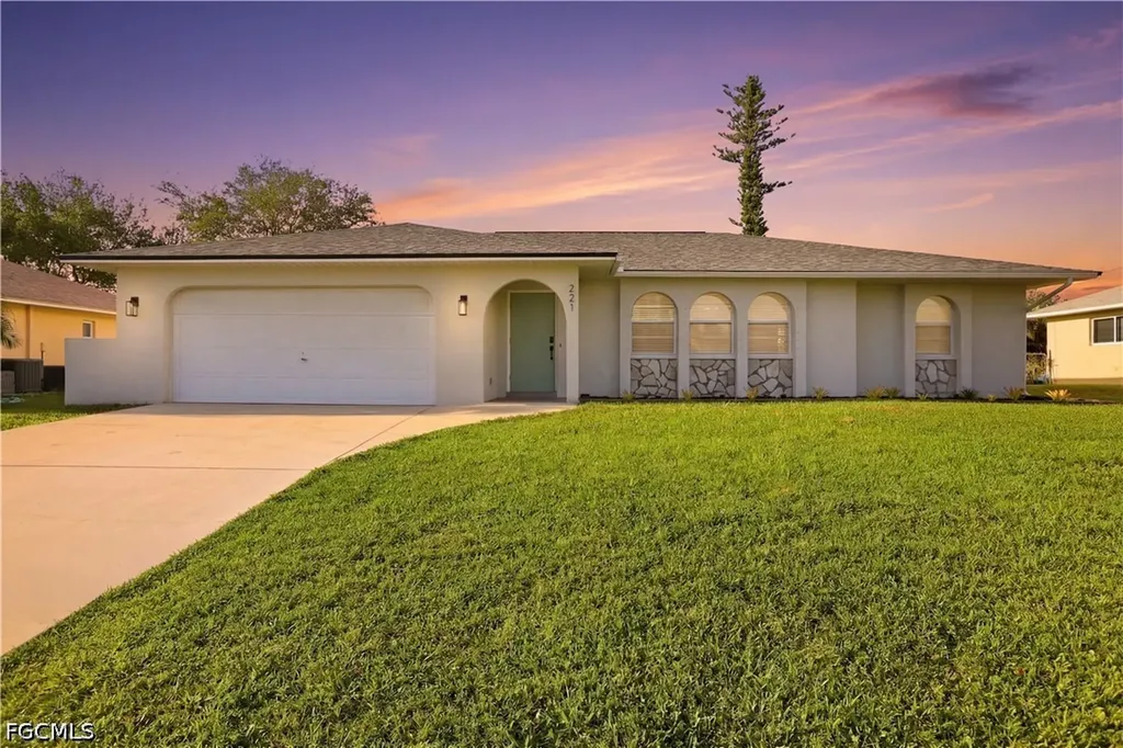 221 SW 13th Terrace Cape Coral FL 33991