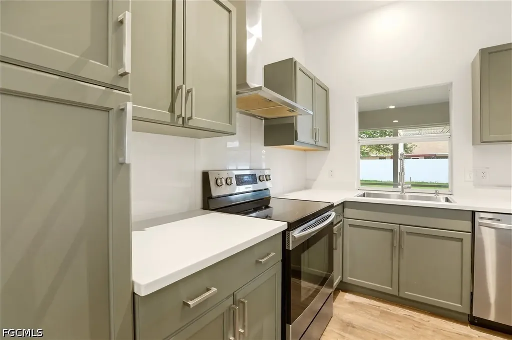 221 SW 13th Terrace Cape Coral FL 33991