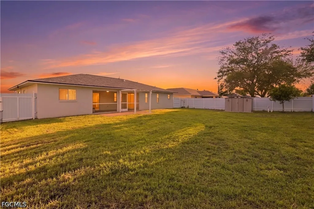 221 SW 13th Terrace Cape Coral FL 33991