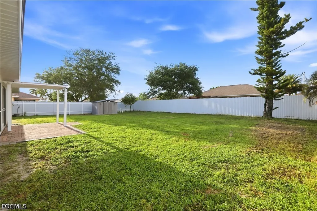 221 SW 13th Terrace Cape Coral FL 33991