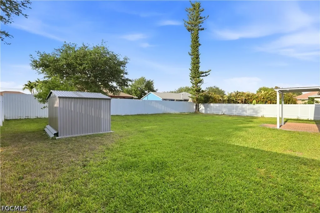 221 SW 13th Terrace Cape Coral FL 33991