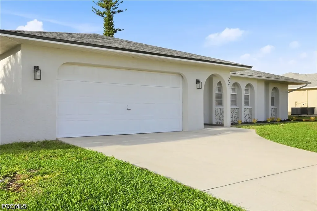 221 SW 13th Terrace Cape Coral FL 33991