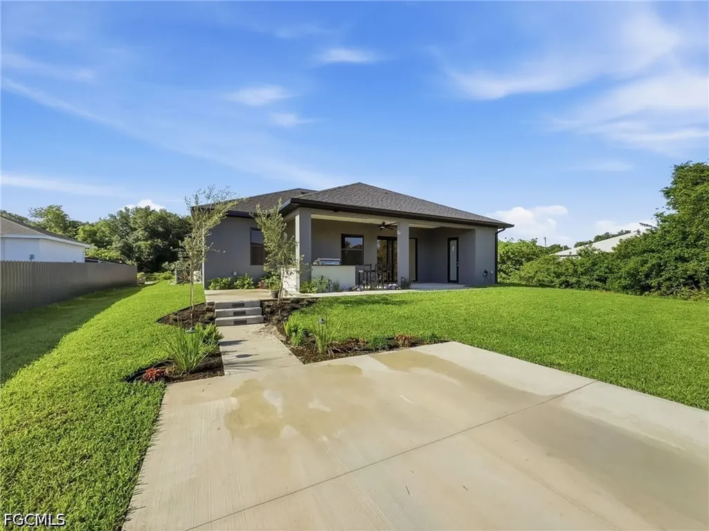 2912 45th Street SW Lehigh Acres FL 33976