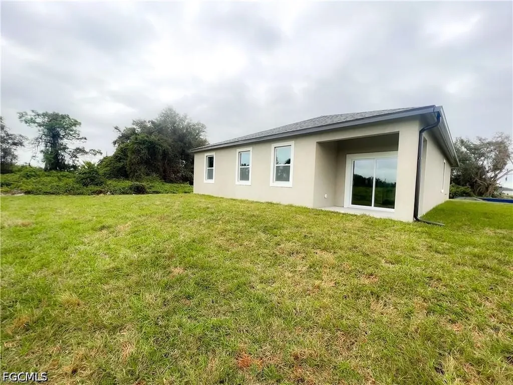 7012 Jolly Circle Labelle FL 33935