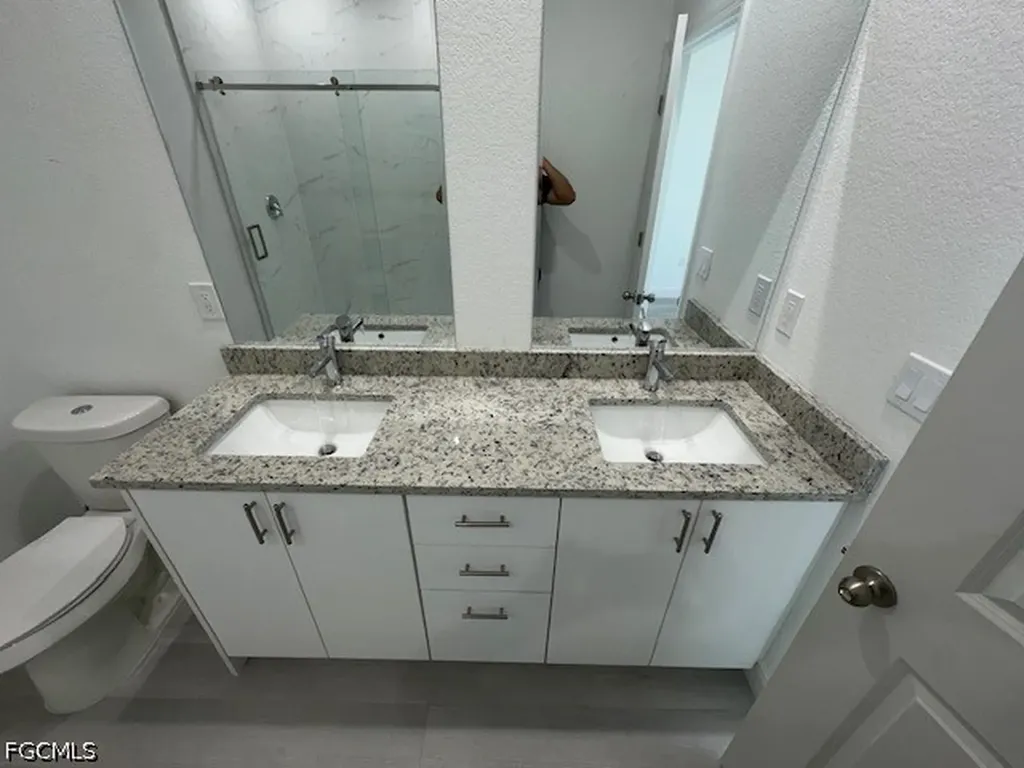 7012 Jolly Circle Labelle FL 33935