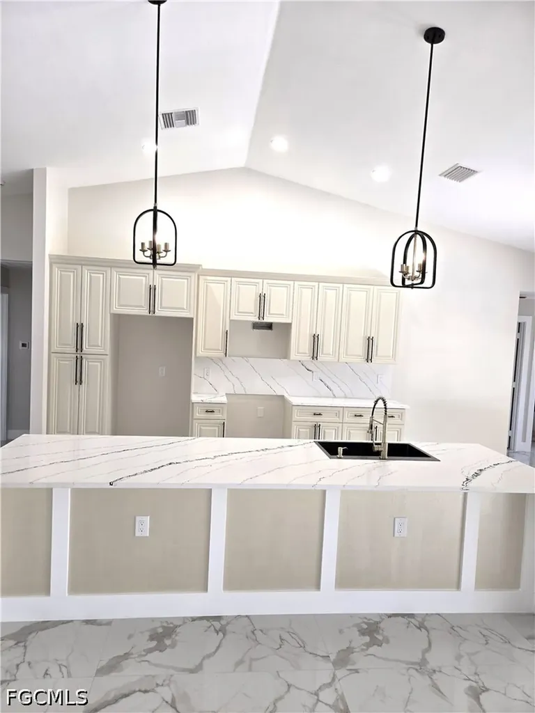 1918 SW 29th Terrace Cape Coral FL 33914