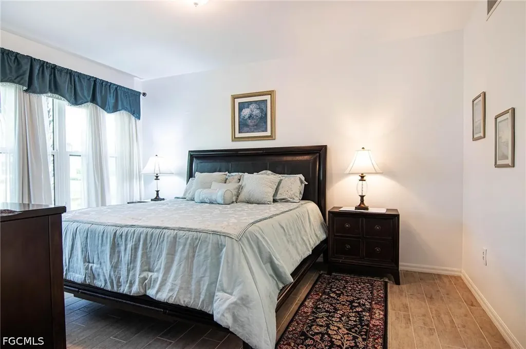 2644 Somerville Loop Cape Coral FL 33991
