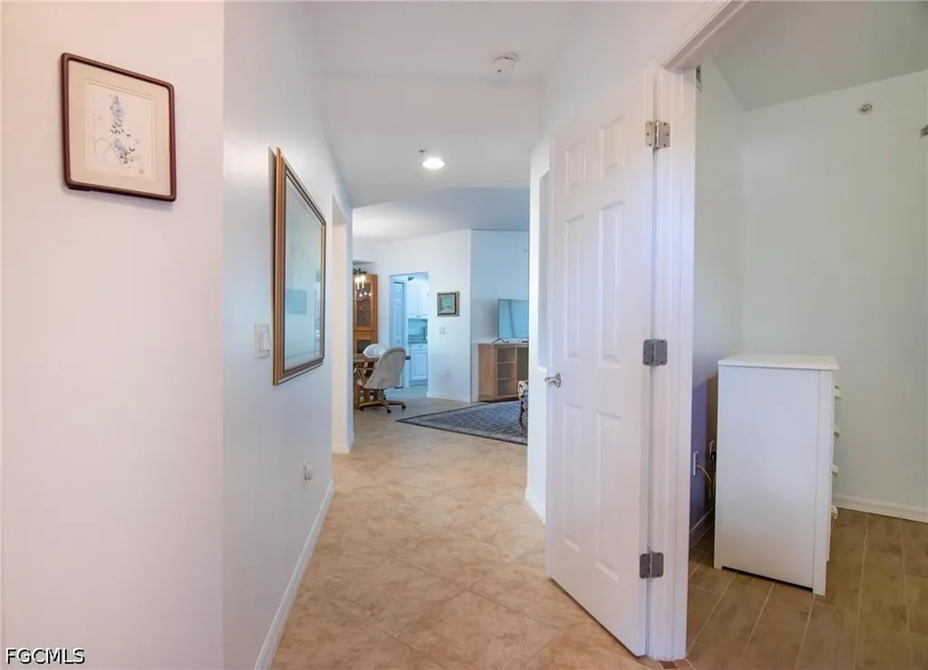 2644 Somerville Loop Cape Coral FL 33991