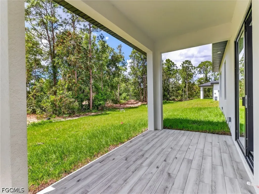 792 Bell Boulevard S Lehigh Acres FL 33974