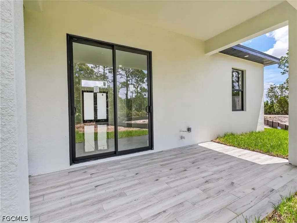 792 Bell Boulevard S Lehigh Acres FL 33974
