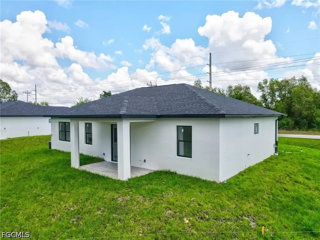 792 Bell Boulevard S Lehigh Acres FL 33974