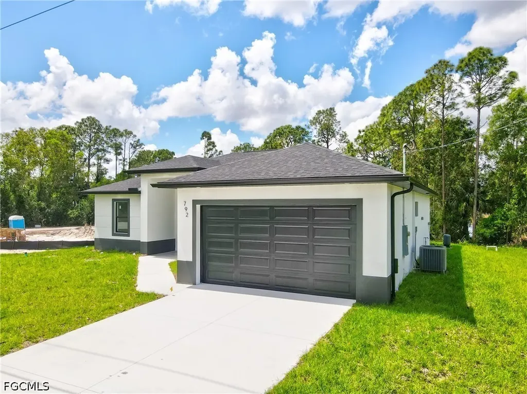 792 Bell Boulevard S Lehigh Acres FL 33974