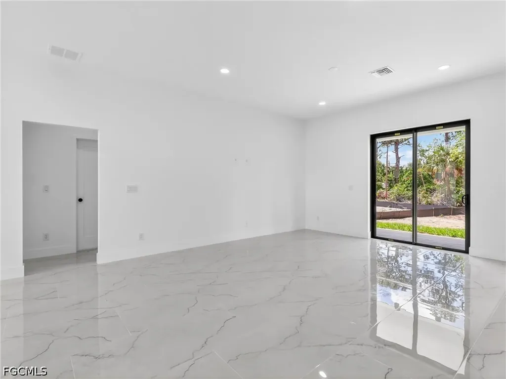 792 Bell Boulevard S Lehigh Acres FL 33974