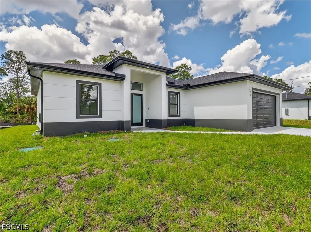 792 Bell Boulevard S Lehigh Acres FL 33974