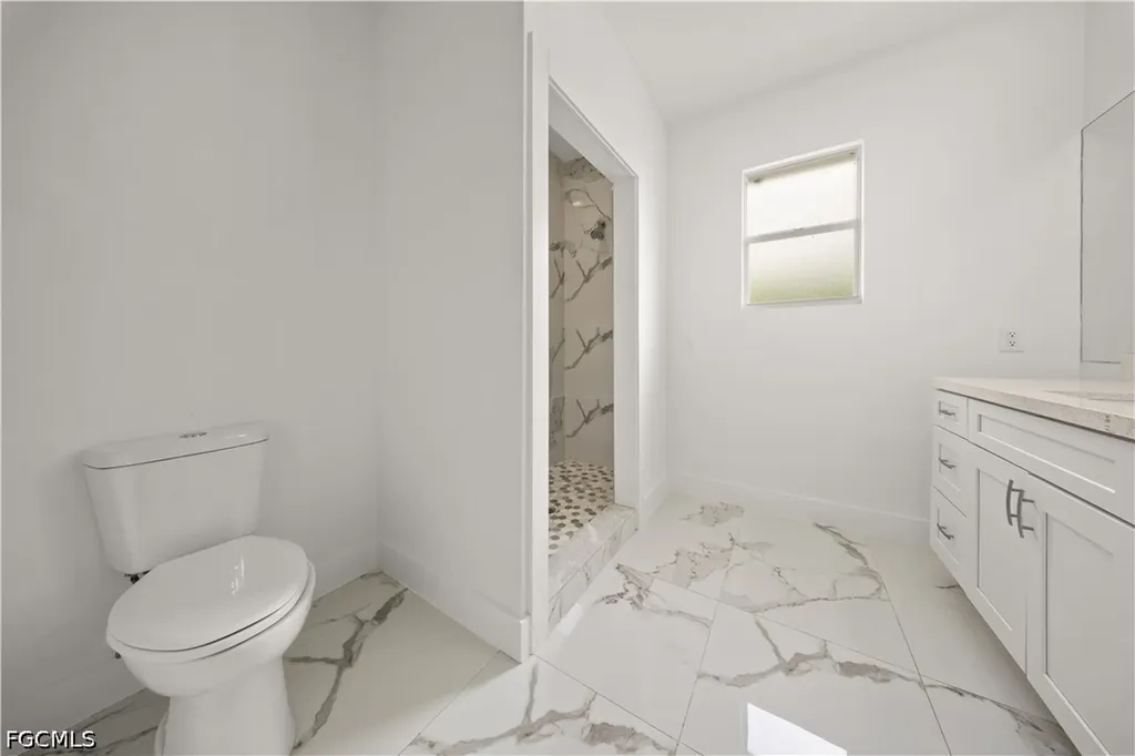 605 SE 23rd Avenue Cape Coral FL 33990