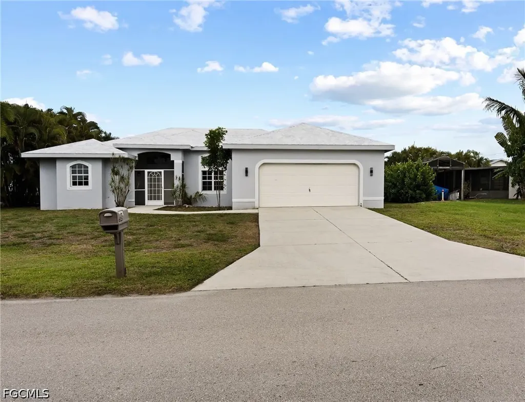 605 SE 23rd Avenue Cape Coral FL 33990
