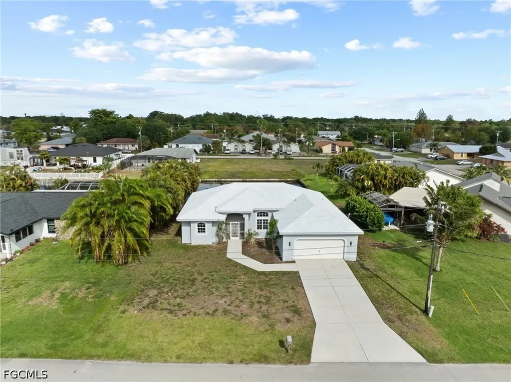 605 SE 23rd Avenue Cape Coral FL 33990