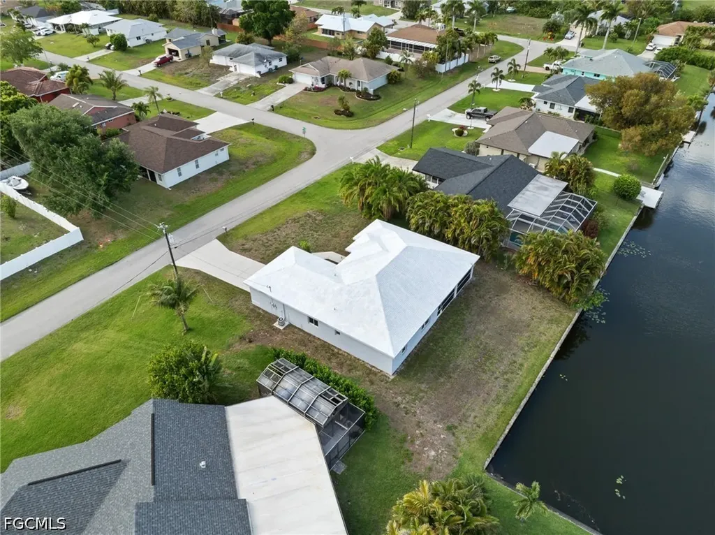 605 SE 23rd Avenue Cape Coral FL 33990