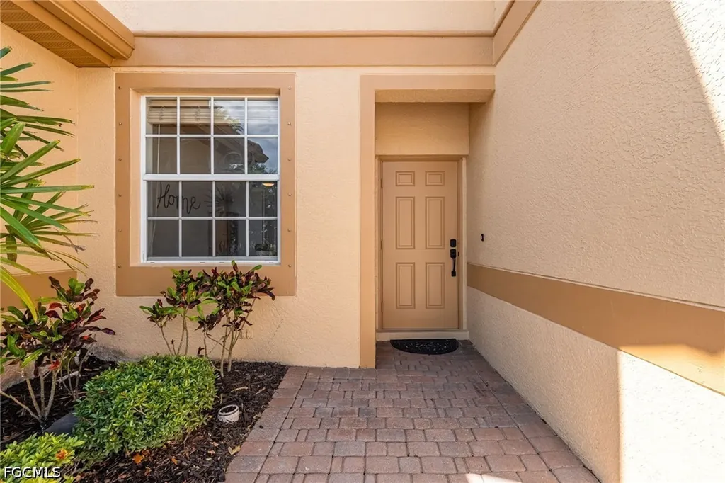 7900 Lake Sawgrass Loop Fort Myers FL 33907