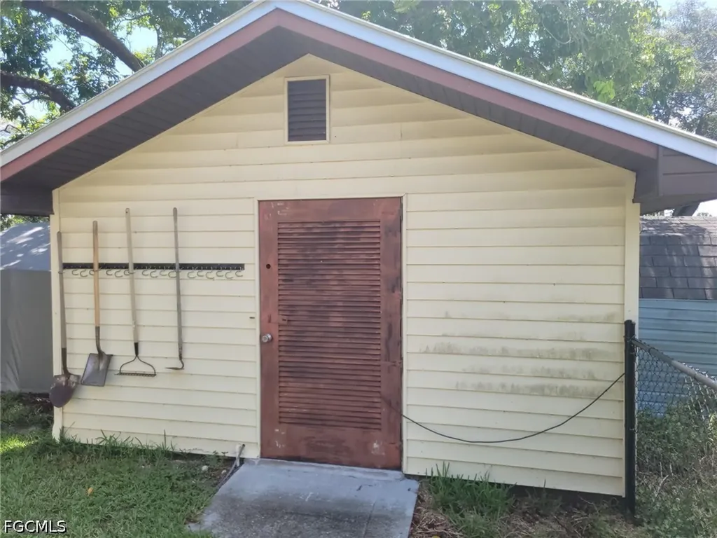 1104 Gulf Street Moore Haven FL 33471