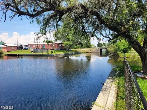 1104 Gulf Street Moore Haven FL 33471