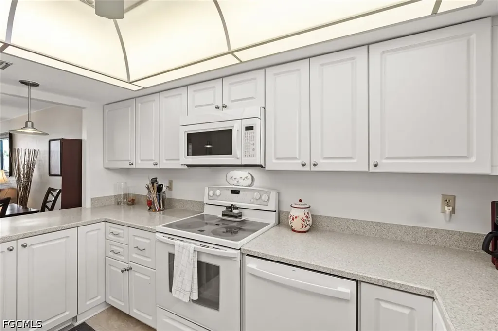 4210 Steamboat Bend Fort Myers FL 33919