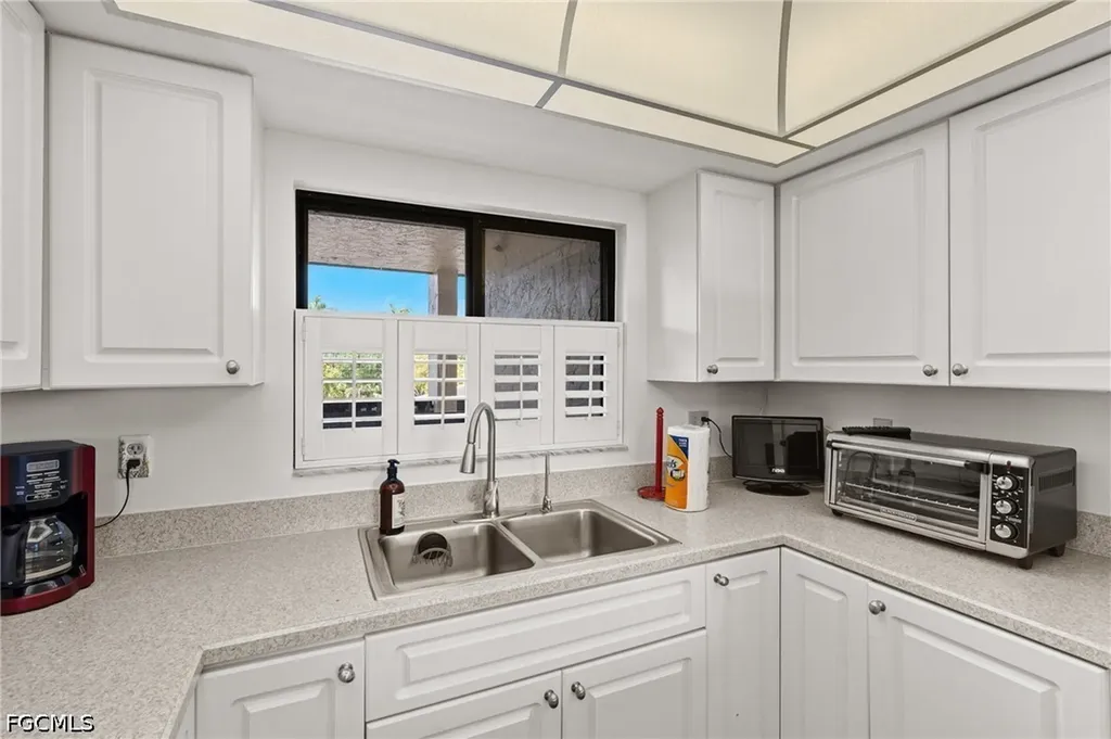 4210 Steamboat Bend Fort Myers FL 33919