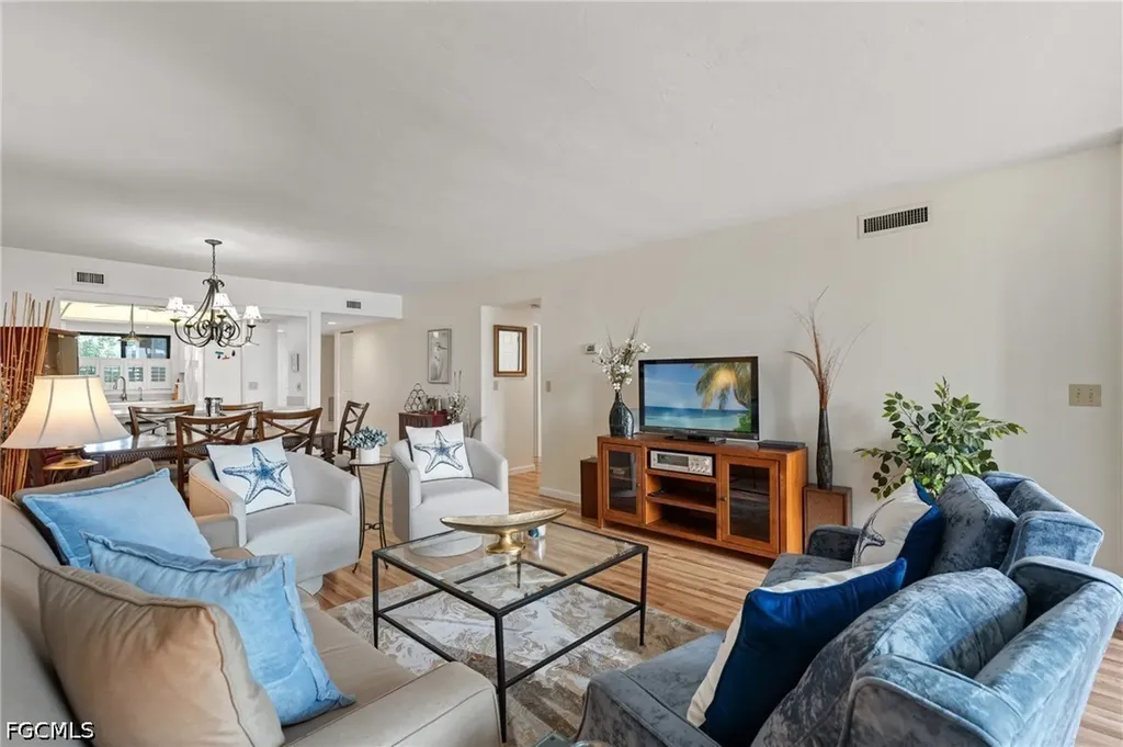 4210 Steamboat Bend Fort Myers FL 33919