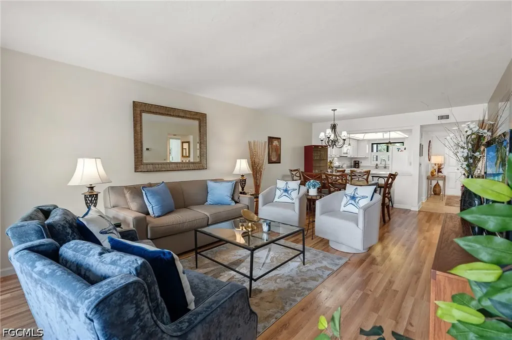 4210 Steamboat Bend Fort Myers FL 33919