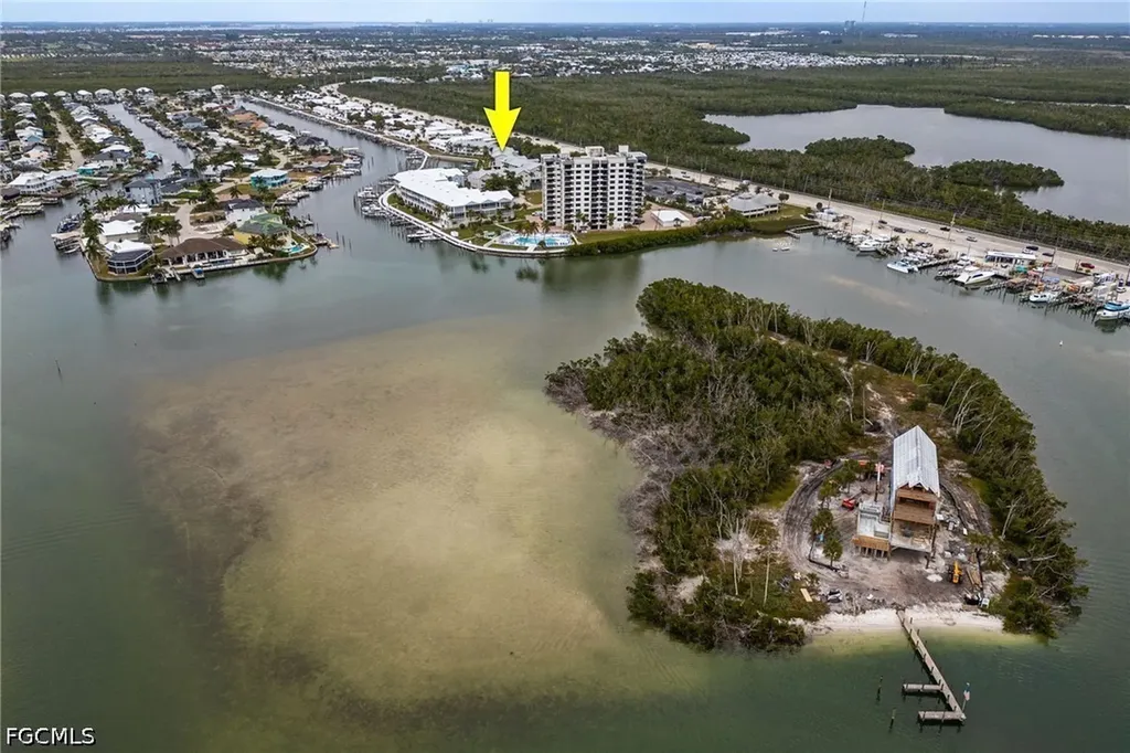 Fort Myers Beach FL, 18068 San Carlos Boulevard, Unit 515